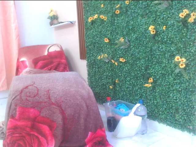 corafuego18 live cam on BongaCams