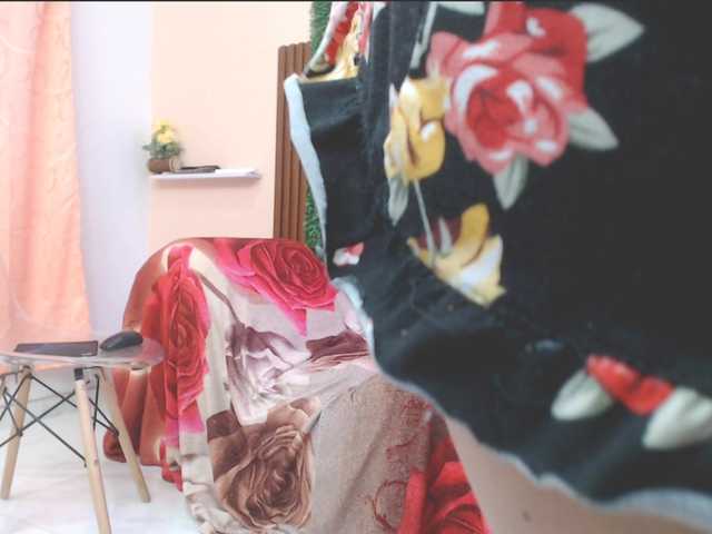 corafuego18 live cam on BongaCams