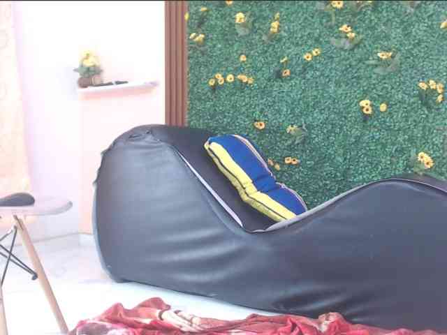 corafuego18's webcam live show