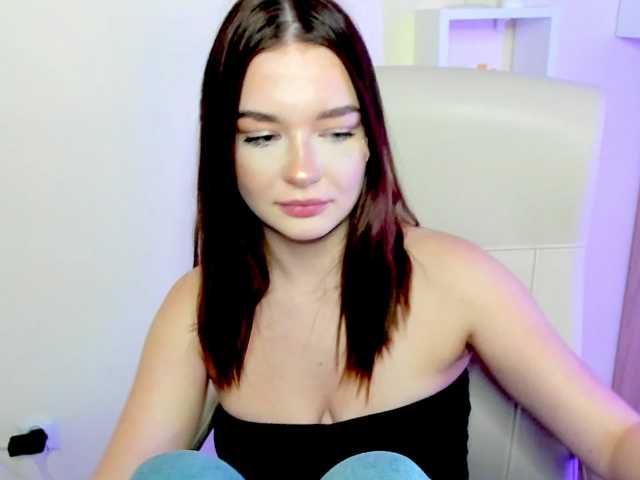 KiaraTease live cam on BongaCams