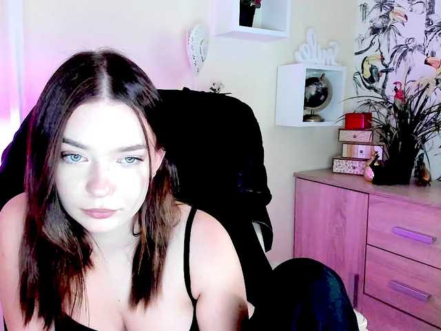 KiaraTease live cam on BongaCams