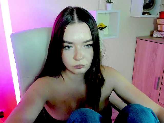 KiaraTease live cam on BongaCams
