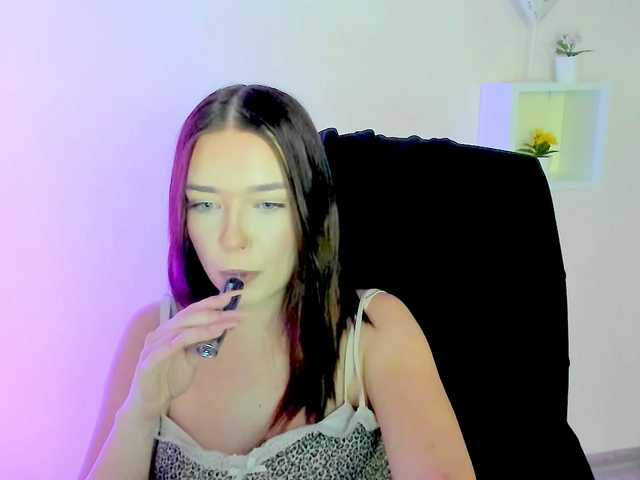 KiaraTease live cam on BongaCams