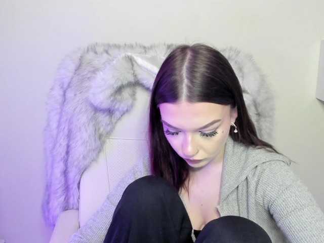 KiaraTease live cam on BongaCams