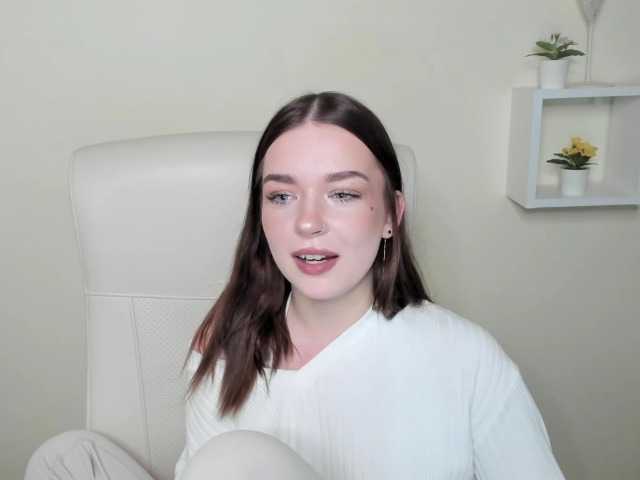 KiaraTease live cam on BongaCams