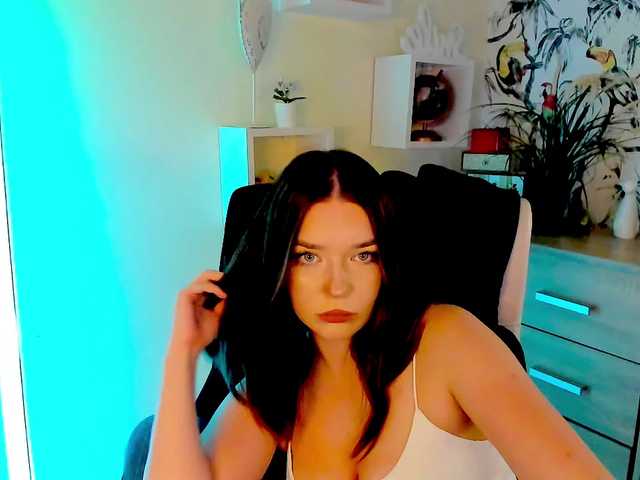 KiaraTease live cam on BongaCams