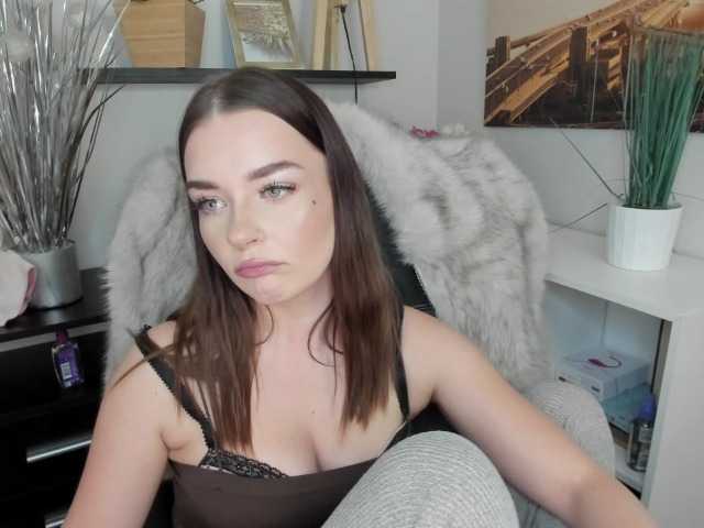 KiaraTease live cam on BongaCams