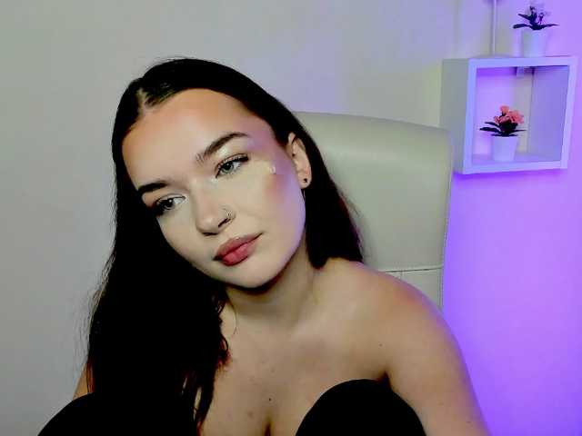 KiaraTease live cam on BongaCams