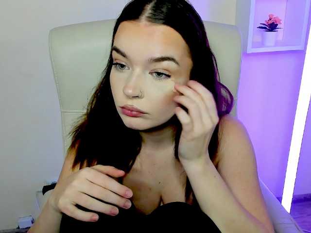 KiaraTease live cam on BongaCams