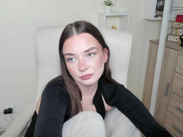 KiaraTease live cam on BongaCams