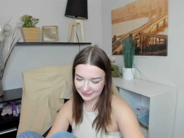 KiaraTease live cam preview