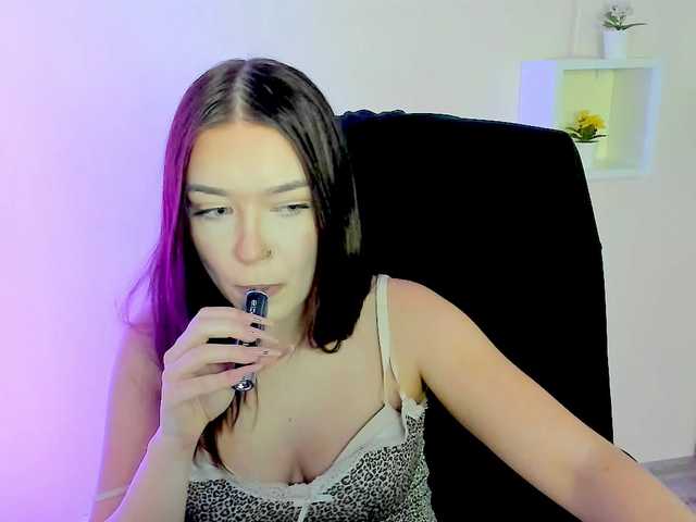KiaraTease live cam on BongaCams