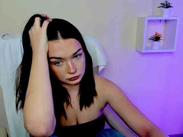 KiaraTease webcam
