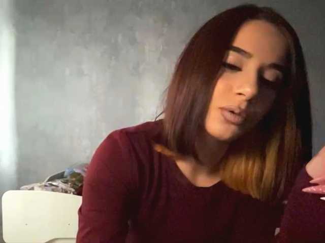 RomanaGoossens live cam on BongaCams