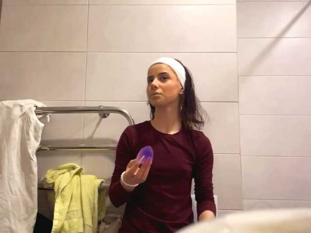 RomanaGoossens live cam on BongaCams