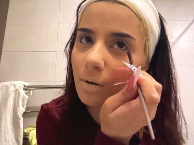 RomanaGoossens live cam on BongaCams