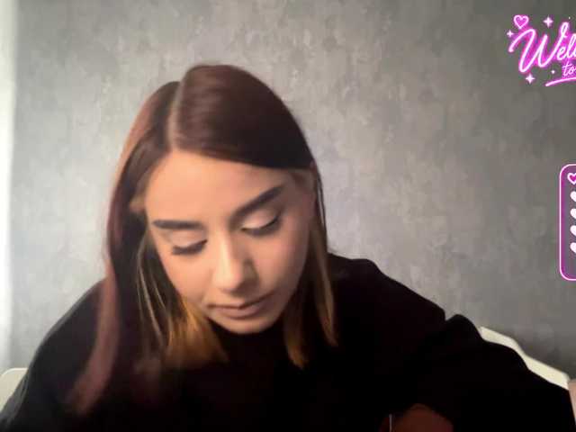 RomanaGoossens live cam on BongaCams