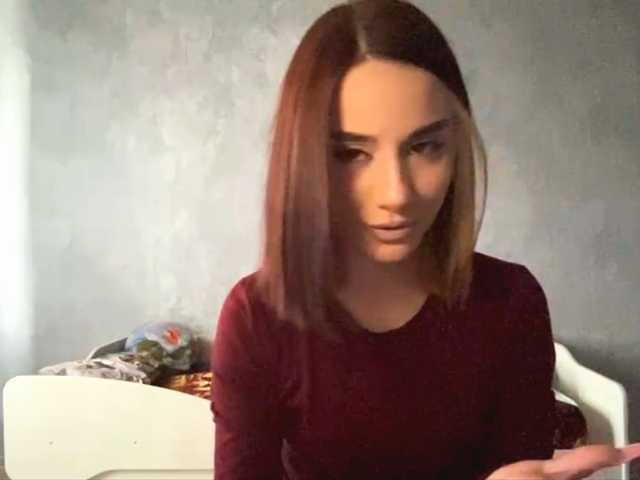 RomanaGoossens live cam on BongaCams