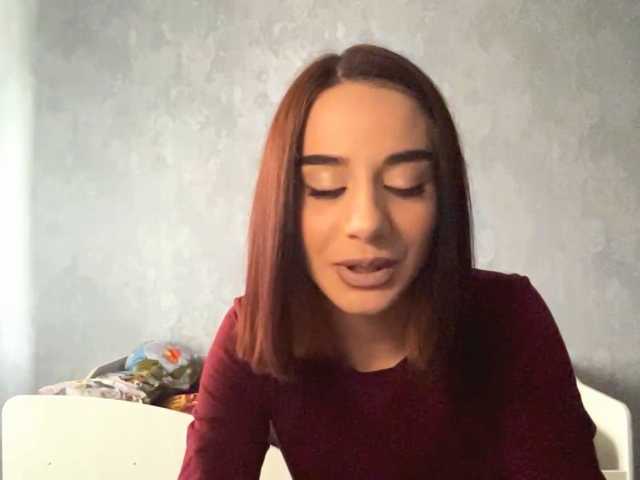 RomanaGoossens live cam on BongaCams