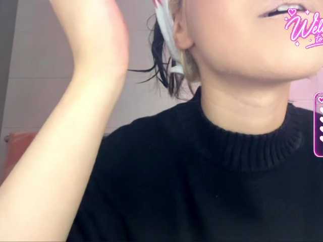 RomanaGoossens live cam on BongaCams