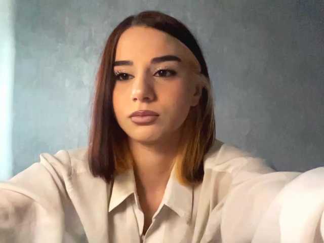 RomanaGoossens live cam on BongaCams