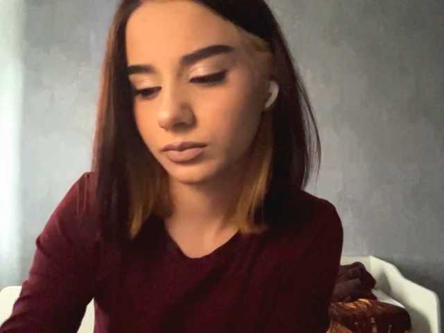 RomanaGoossens live cam on BongaCams