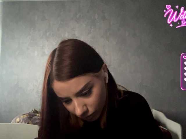 RomanaGoossens live cam on BongaCams