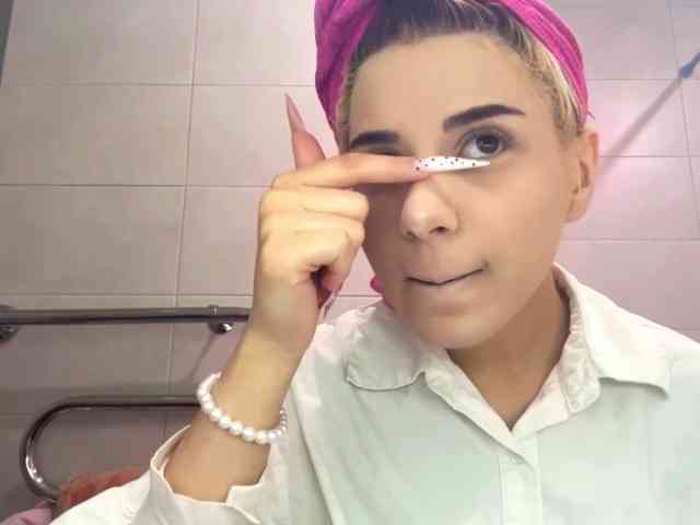 Kira_me