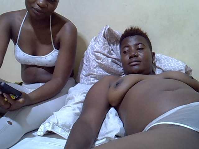 Black-berries live cam on BongaCams
