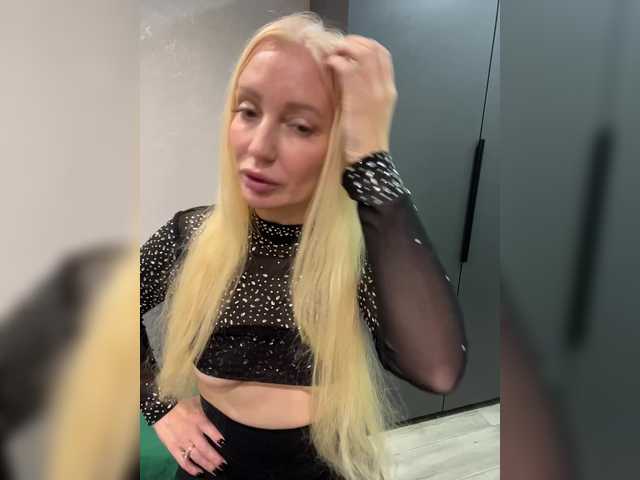 Lava03 live cam on BongaCams
