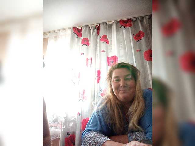 Parocska2 live cam on BongaCams