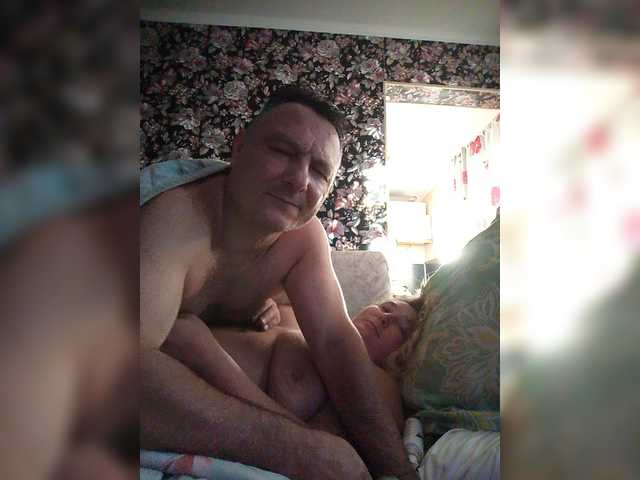 Parocska2 live cam on BongaCams