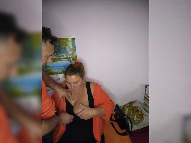 Parocska2 live cam on BongaCams