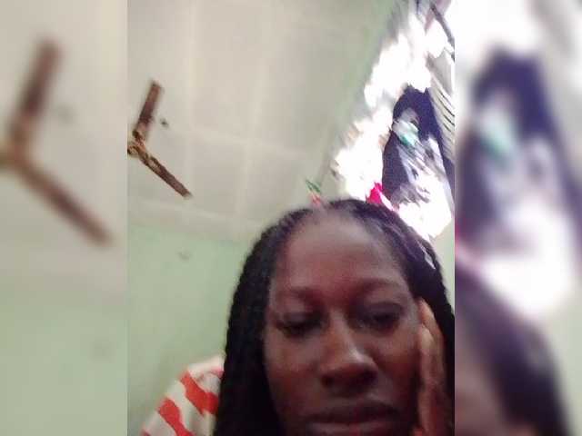 Divine123 webcam