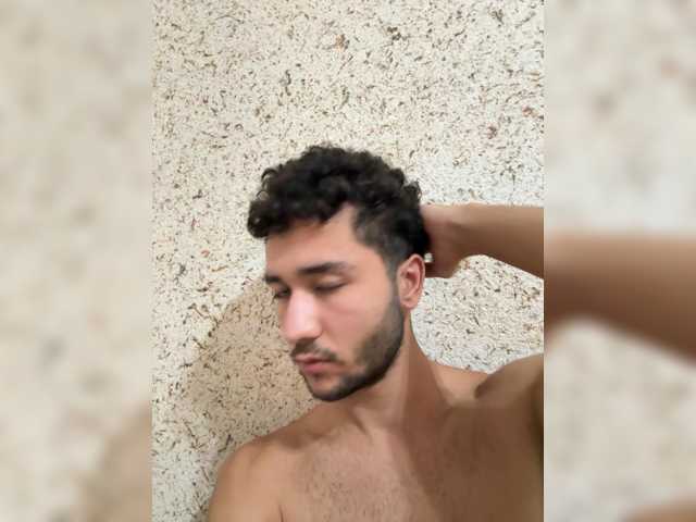 Tim23b — live male cam