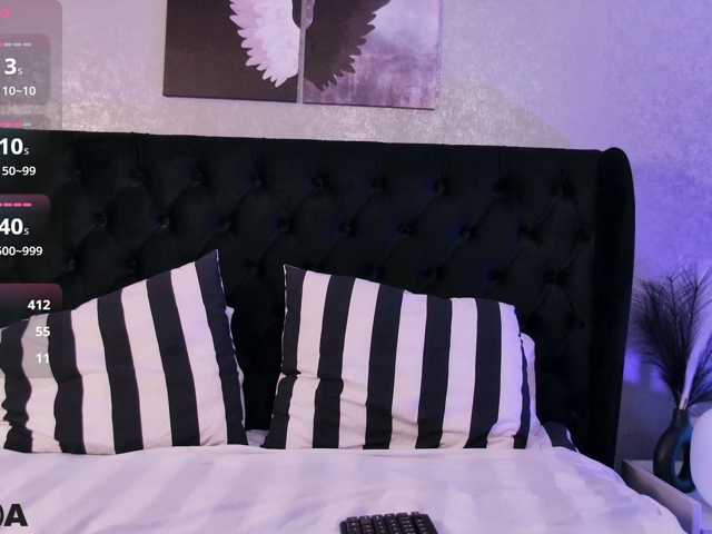 MiaBlue live cam on BongaCams