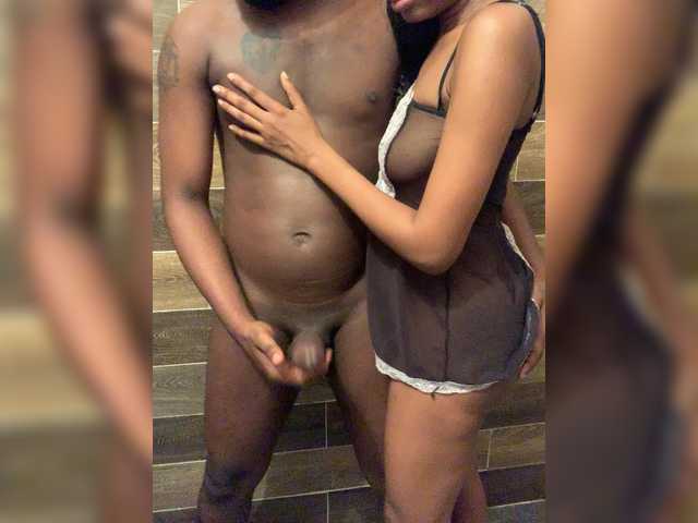 MooOntiac live cam on BongaCams