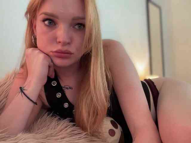 Anabelsirius's cam show statistics and live stream