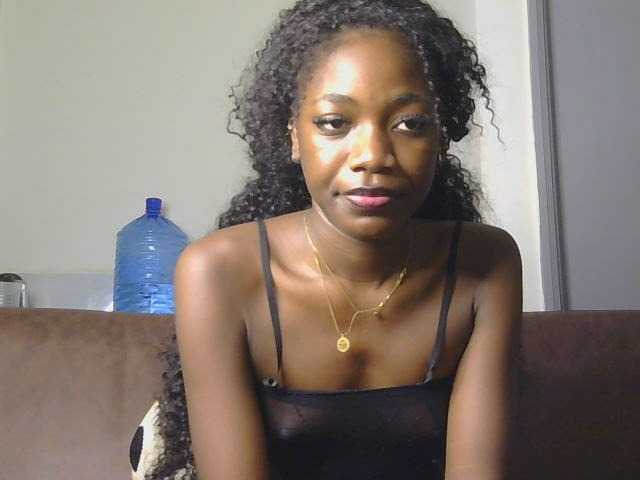 Bella99- live cam on BongaCams