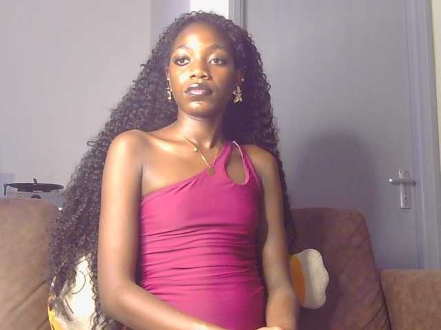Bella99- live cam on BongaCams