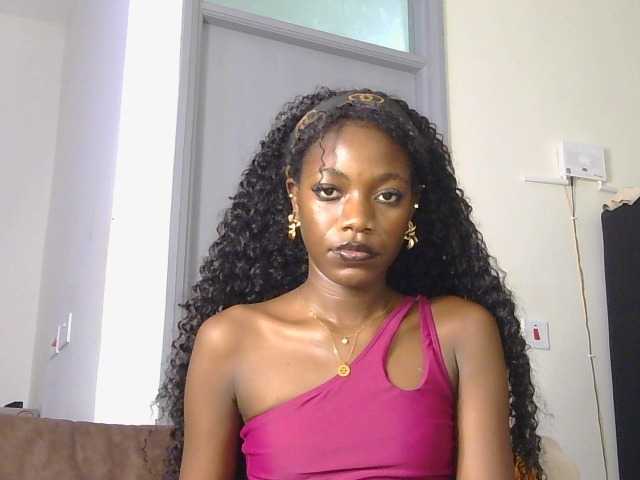 Bella99- live cam on BongaCams