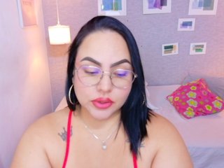 curvy-sexyvalen