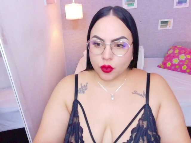 curvy-sexyvalen