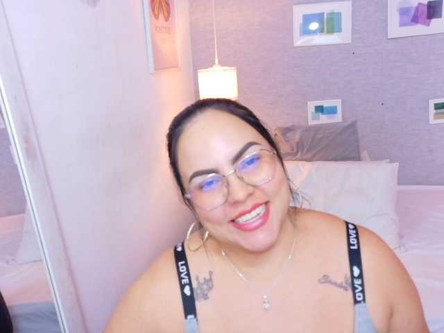 curvy-sexyvalen