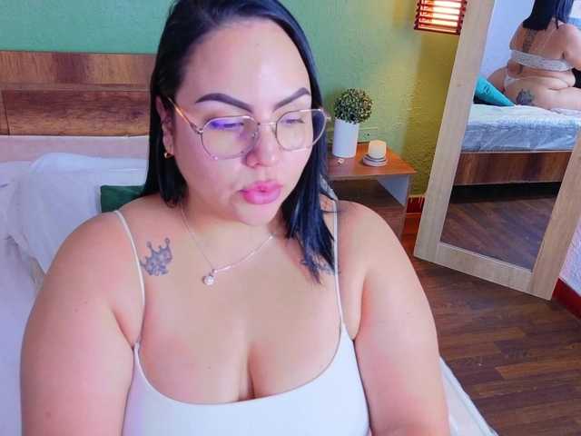 curvy-sexyvalen