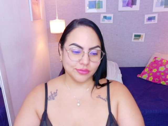 curvy-sexyvalen