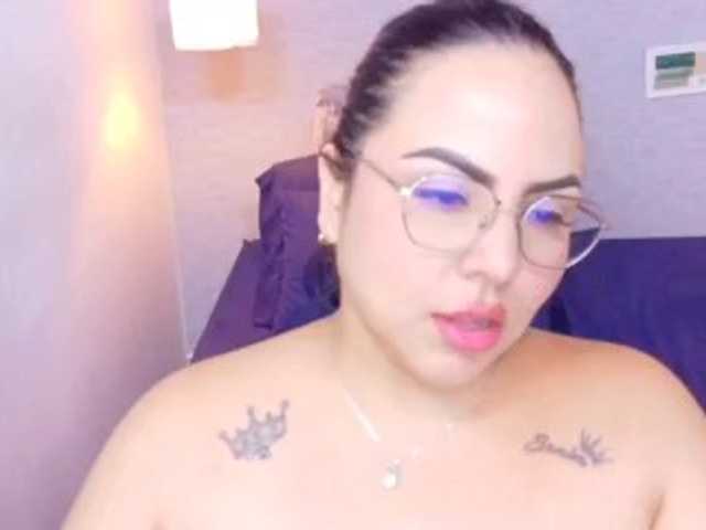 curvy-sexyvalen