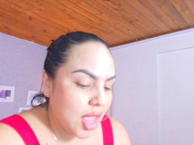 curvy-sexyvalen