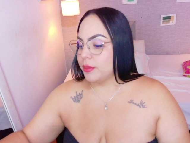 curvy-sexyvalen