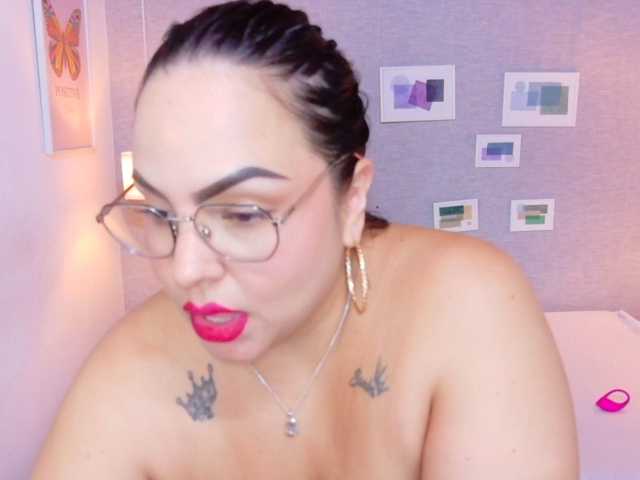 curvy-sexyvalen